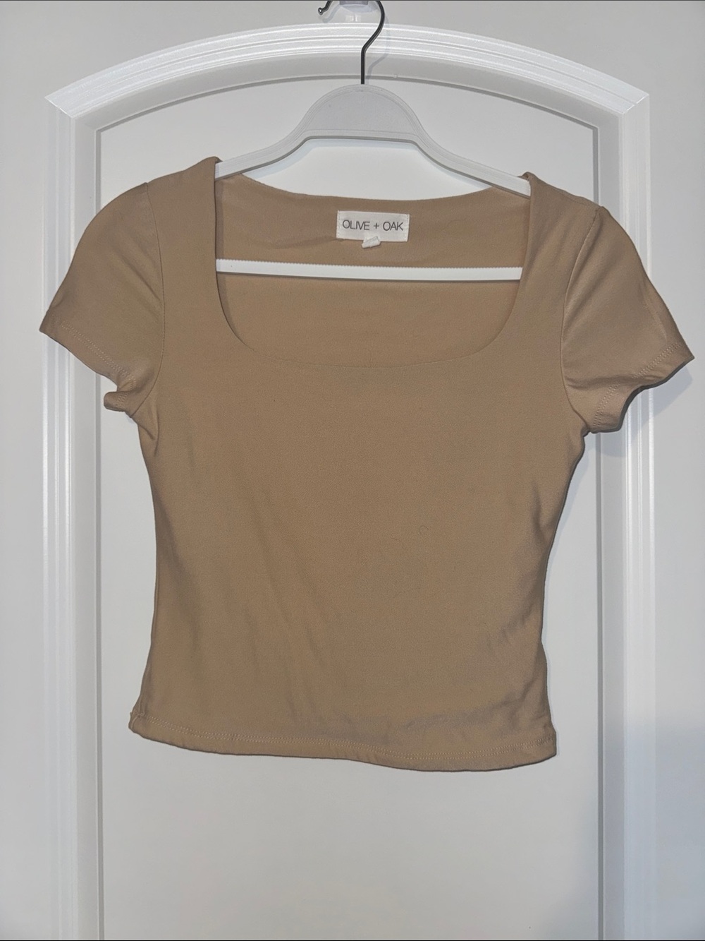 Olive & Oak Beige Square-Neck Crop Top